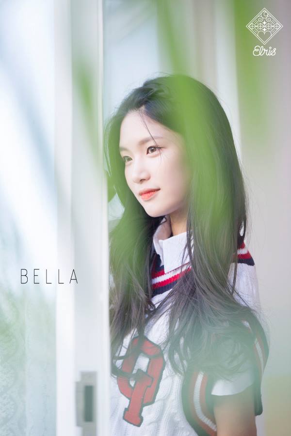 而Elris的隊長Bella最近卻因為「聲帶模仿」陷入罵評,日前Elris參加電台時,提到自己的個人技是「學習賴冠霖自我介紹」,於是在節目上簡單的表演了一段,所以旁邊成員也跟著笑了出來,卻被賴冠霖粉絲認為「Elris是在嘲笑賴冠霖發音」