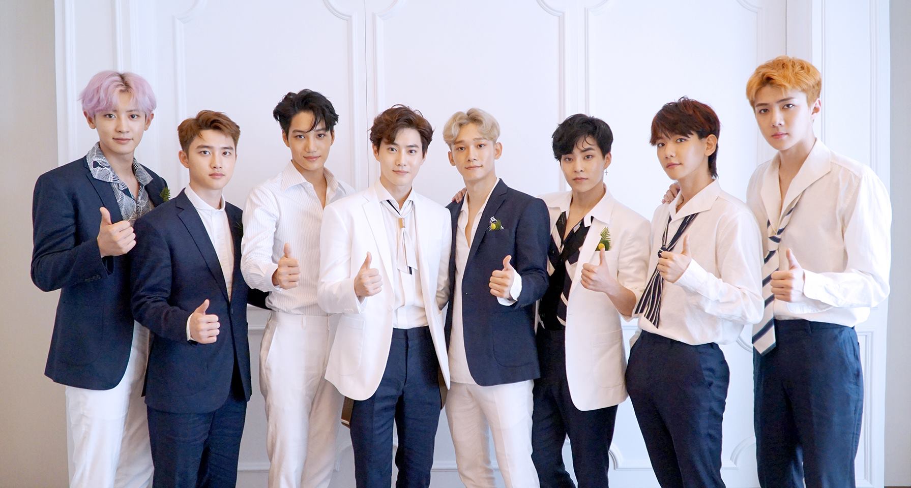 除了據韓媒的報導EXO的正規4輯《THE WAR》預售量已達807,235張的紀錄,不僅預售量突破80萬張打破了史上唱片預售最高紀錄,EXO也打破了自己創下的三輯《EX'ACT》的66萬預售量的紀錄之外~