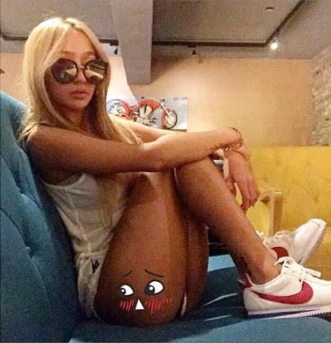 被說是Girl Crush代表,四個人都很酷的SISTAR中,孝琳更是有話直說的代表。不僅先前曾在和T-ara一起的採訪中,T-ara成員客氣的說羨慕SISTAR的健康膚色時