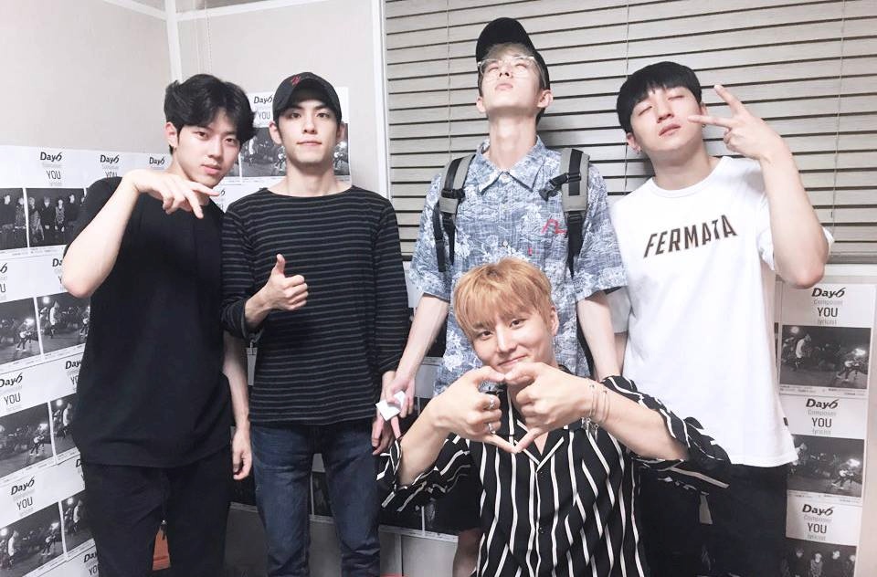 最後演唱超嗨的Freely~
就跟粉絲們道別了TAT
粉絲們已經開始期待DAY6下次來台灣開演唱會了
希望有實力又有親和力的DAY6未來也能一直走花路啊!!!