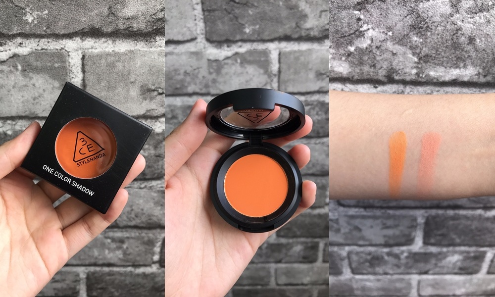 接著是非常正橘的(我們N小編是橘色控)3CE ONE COLOR SHADOW #TANGERINE STAIN,這款發色力真的太好了啊!看剛剛那款腮紅一比,就知道這顏色真的超正橘,不僅當腮紅好看,眼影也很適合喔!(重點是粉質不粗耶)