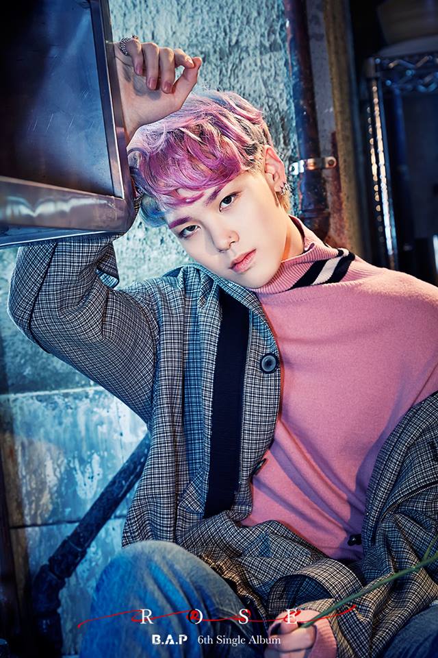 TOP2
B.A.P Zelo
身高:187公分
永遠不會停止長高的忙內Zelo,即便哥哥們無時無刻都在祈禱拜託忙內不要再長高,但是Zelo還是一年比一年長的還高呢!甚至連Zelo都說過希望自己不要再長高了...看來身高太高也是一個苦惱呢!