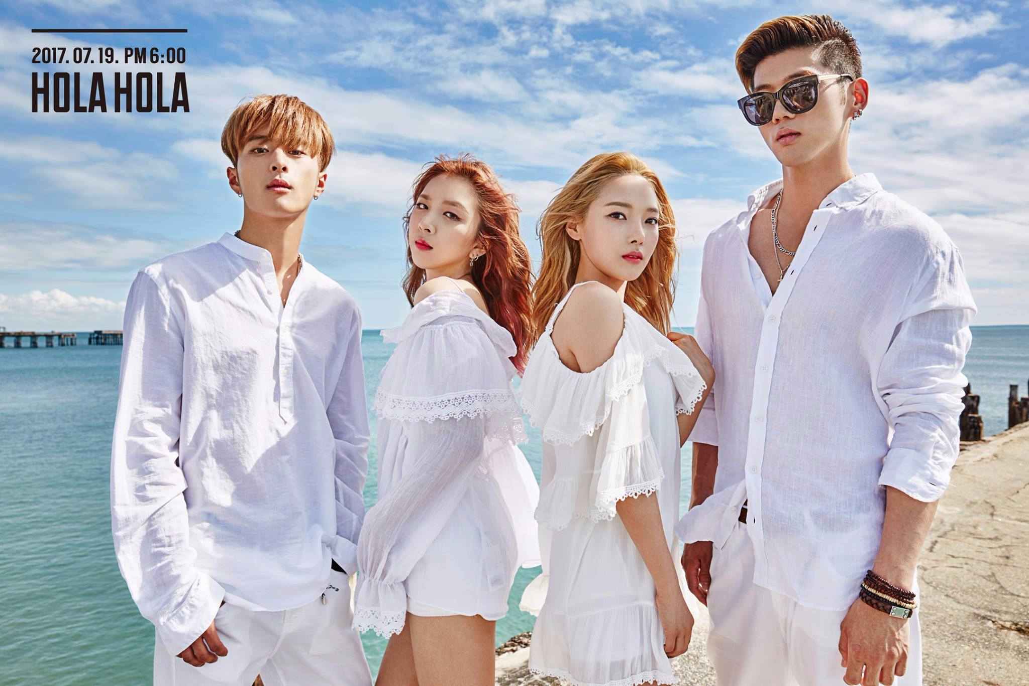 KARD - Hola Hola
樂評:林東燁(音譯)
評價:三顆星半
以海外巡演為開始,已經在海外累積了大批粉絲的KARD,終於正式在韓國出道了。
而他們手中的王牌就是-Tropical Sound風格(,熱帶浩室風格)的舞曲。
歌曲主要是由鼓聲和貝斯最為基礎,再加上擁有適合夏天的清凉音色的樂器所組成。
尤其是副歌部分的電子樂音的輕快旋律更抓住了聽眾的耳朵,並不使人感到乏味。