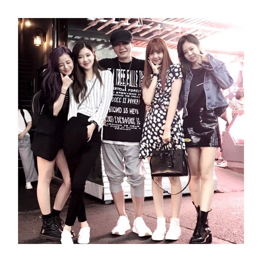 粉絲們期待已久的BLACKPINK終於回歸啦~
BLACKPINK回歸後開始一連串的商演和行程
讓粉絲們大呼能常常看見BLACKPINK好幸福♥