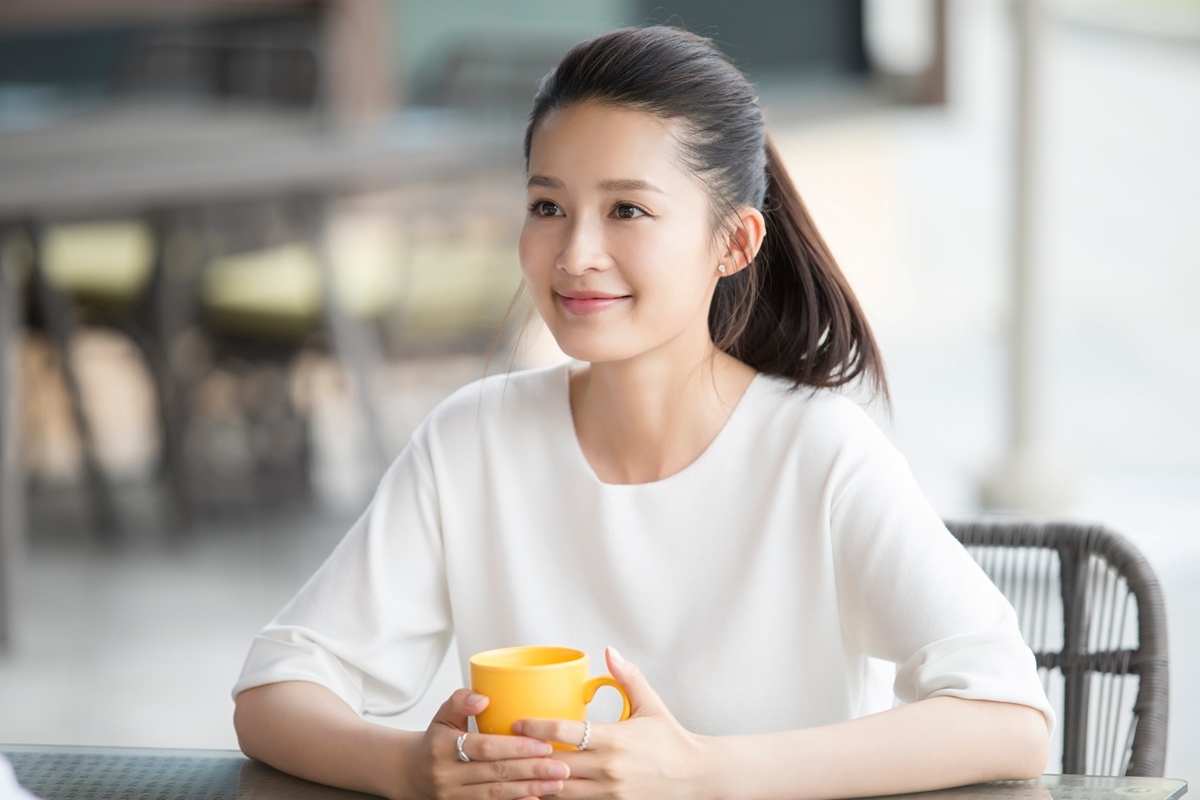 而近期李沁即將挑戰大螢幕,甚至扮演一個和從前角色相當不同的人物,開闢一個從未踏過的路途,對於這項挑戰,勢必需要吃下很多苦頭。對李沁來說,心態上的調整是很重要的一環,透過努力、真心付出,與角色溝通,呈現在觀眾面前的才會是一個生動且吸引的人物角色。