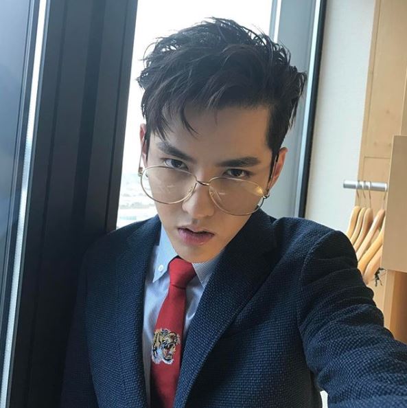 不過這些海外輸出版權動輒單集破數十萬的節目,近來卻在中國大量出現相同類型節目。不僅節目類型相似,從節目環節,甚至到登場來賓的服裝無一不複製,但韓方卻表示從未授權中國。相似程度之高,不僅韓國網友咋舌…就連喜歡節目的海外觀眾也再度被中國的版權概念給「驚呆」