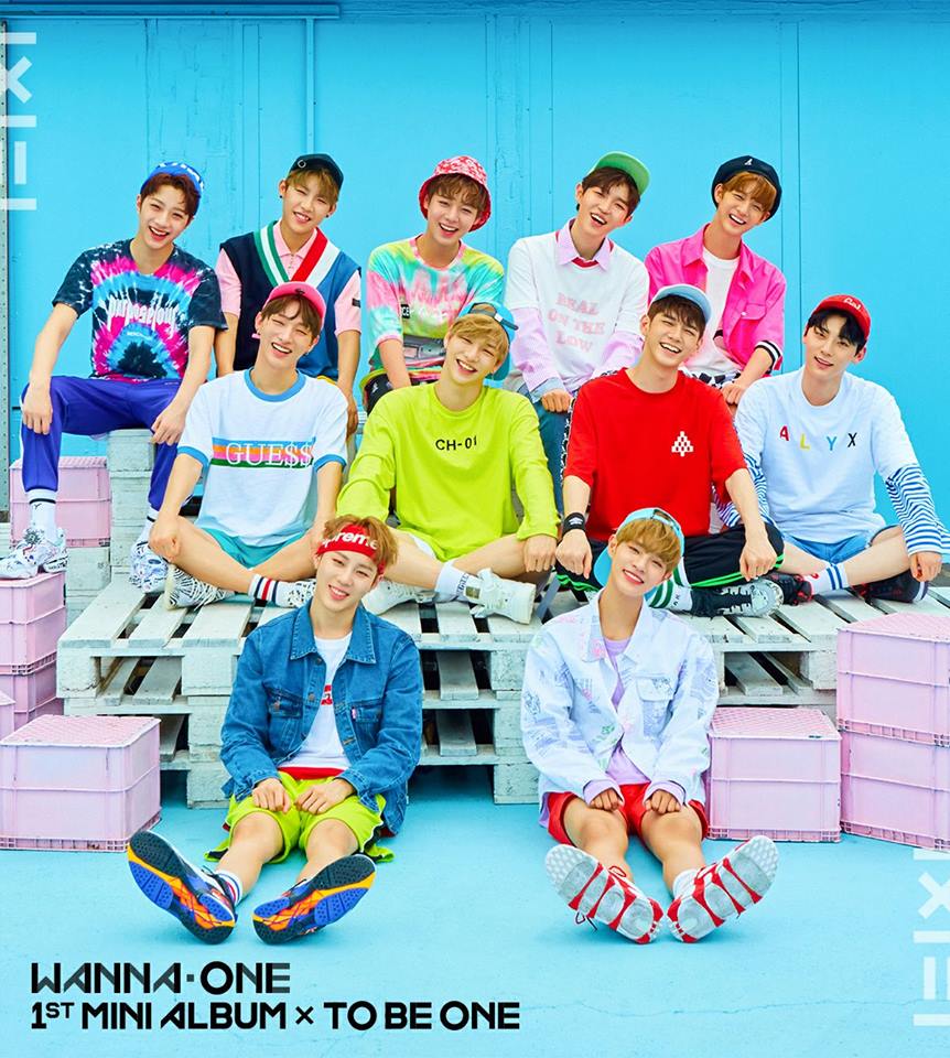TOP3 Wanna One (暴風上升)
官咖粉絲會員數:243,768名
2月官咖粉絲會員數:0名
增加:243,768名
怪物新人Wanna One的粉絲量絕對不可小覷啊!不管是音源成績還是唱片銷售成績都打敗了許多出道3-4年以上的男團呢!每次看到他們的成績都會感到不可置信啊!