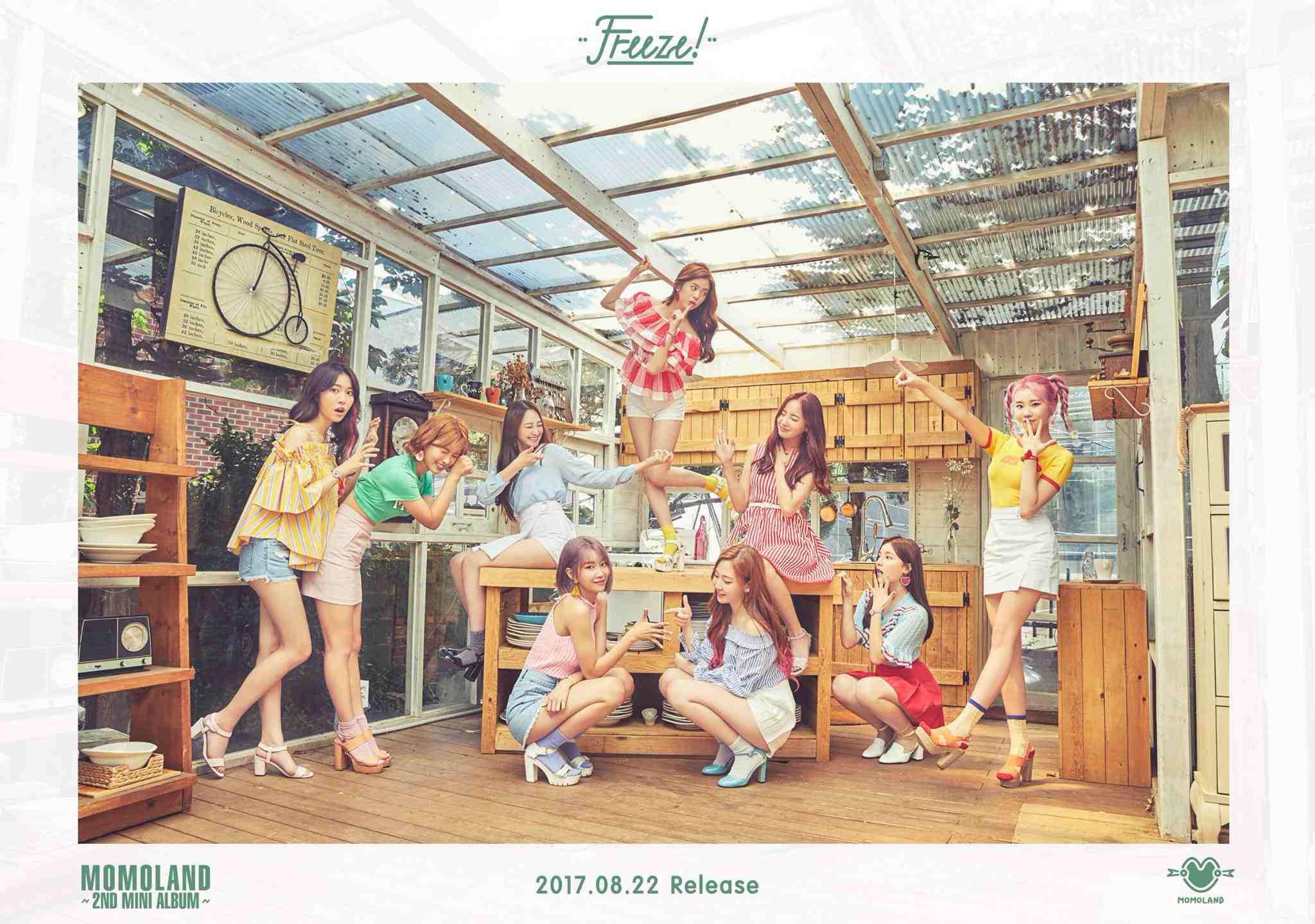 去年11月出道僅九個月就發行了三張專輯的MOMOLAND,在22日的新曲SHOWCASE說了這些話:「沒有休息的一直奔跑到了現在,雖然會感到疲倦,但我們反而感覺很幸福。」
