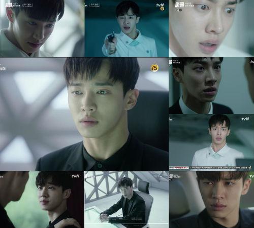 2017 TVN《Circle:相連的兩個世界》- 飾李浩洙
接到劇本時,對於一個從不太能表現情感到最後情緒爆發的角色,起光本人也覺得是很大的挑戰,並感謝因為同劇組前輩和導演的指導而緩解了壓力,金康宇前輩也稱讚了起光的演出呢!