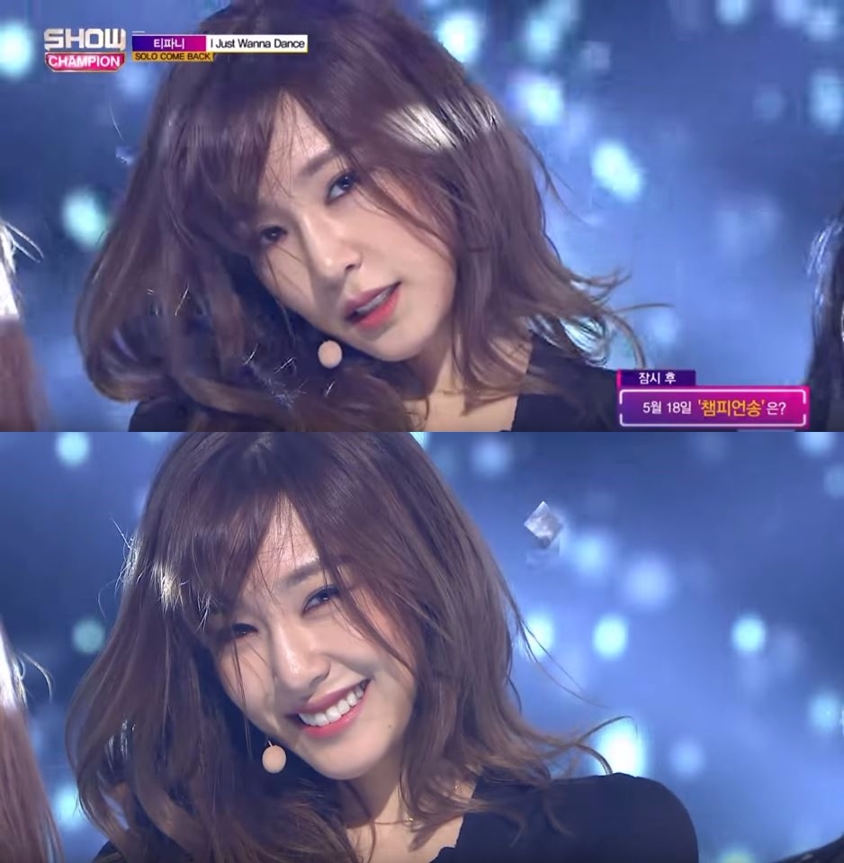 少女時代 TIFFANY
TIFFANY的《 I Just Wanna Dance》的舞台也是一定要記住的經典結尾片段啊!招牌笑眼怎麼可以這麼好看!
希望能再次聽到TIFFANY出SOLO歌曲的新聞啊~但是少女時代也能趕快回歸就好了~