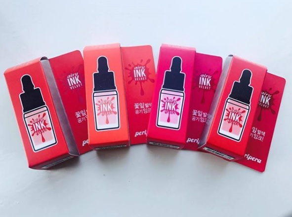 當然,腦弱的歐膩也買了三隻新色(還幫朋友帶了6隻...........),使用之後真心愛上,再加上價格便宜,也難怪韓國女生這麼喜歡啊!(有人想要購物狂女神幫忙帶新色回來的嗎?也可以在下面留言讓他知道啊~)