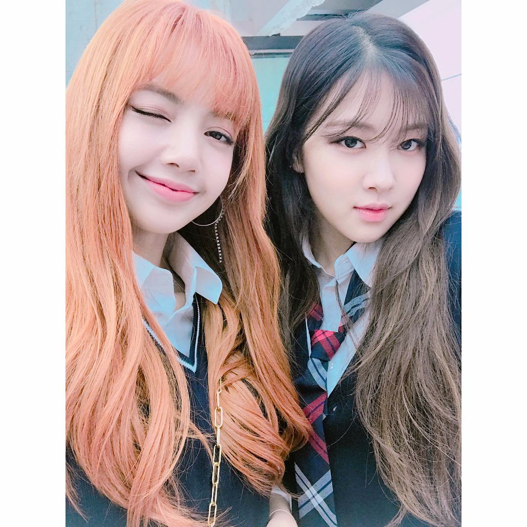 這也是既「L.O.V.E」手勢後,YG社長第二次展現他隱藏許久的少女心阿~~ 小編到是覺得當初歌名是《歐巴呀》的話,感覺也蠻妙的阿XDD