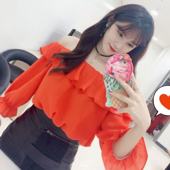 *明亮色調
「喜歡就是喜歡,不喜歡就是不喜歡」,對正向的你來說,世界上所有的事情其實都沒什麼,笑笑的就好了!每一天都是新的一天!