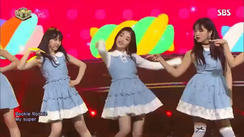 為了要表現女團的活力氣息,在唱跳時會跟著舞節奏一同搖曳的裙擺似乎是不少造型師的選擇,但是在展現女團活力的同時,似乎也成了不少偶像和歌手的惡夢!