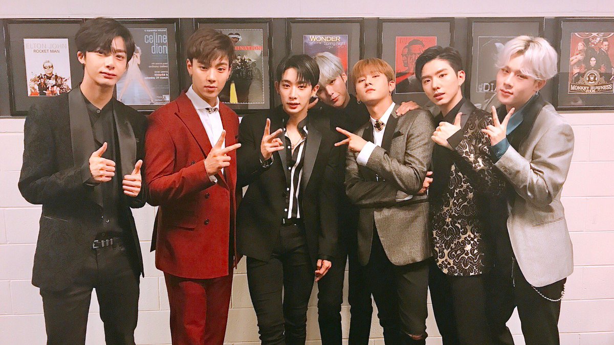 MONSTA X
Shownu-NEW YORK CHEESECAKE(起司)
元虎-MINT CHOCOLATE(薄荷巧克力)
民赫-COTTON CANDY(棉花糖)
基賢-PUSS IN BOOTS(牛奶巧克力黑巧克力白巧克力混合)
周憲-SHOOTING STAR(跳跳糖櫻桃)
I.M-RAINBOW SHERBET(鳳梨橘子樹莓雪寶)