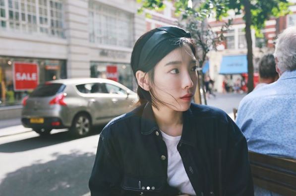 *太陽光
許多網美心裡的祕密,早晨的陽光最適合!!早晨的陽光會比較偏冷色調柔和,在臉上也有美膚的效果,利用光照射在臉上所整線的影子,可以讓臉部看起來更立體!(這明明是天然濾鏡了啊!)