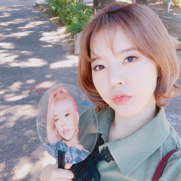 第5位:SUNNY
少女時代的成員SUNNY在小時候時曾和家人居住在科威特地區,雖然不久後便搬離戰亂的科威特地區!但當時炸彈擊落的畫面據說仍造成Sunny很大的衝擊