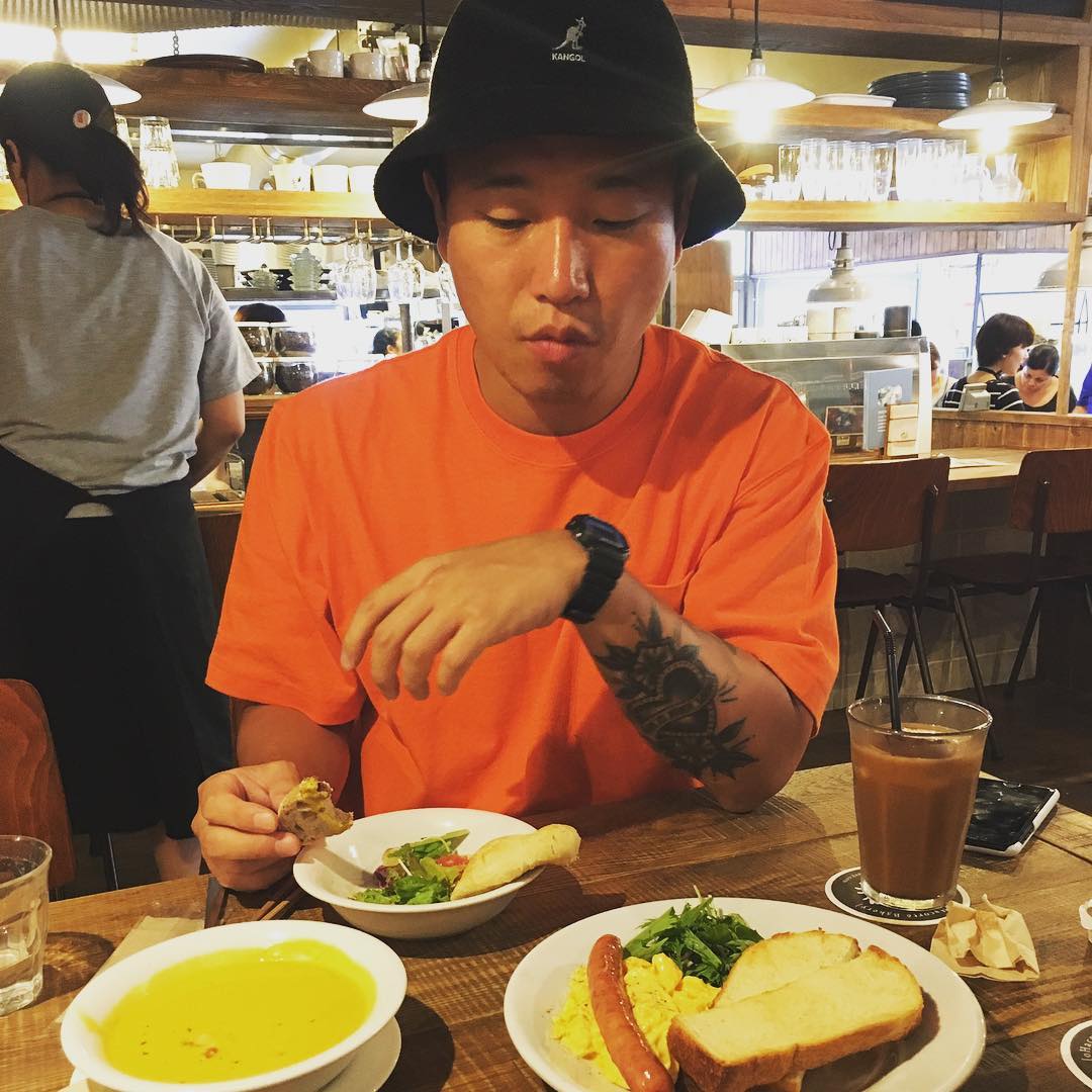 婚後的Gary一樣很低調,圈外妻子的消息也都無法得知,甚至還因為大眾過於關注的關係還讓Gary把instagram的帳號刪除...