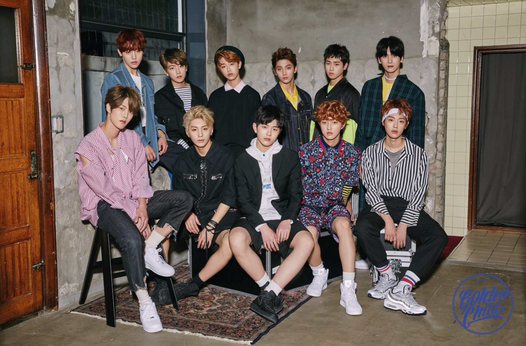 17.08.28 出道
(正確答案 '往下看')
Golden Child
(大烈、Y、在錫、長埈、TAG 、勝民、宰鉉、知範、東炫、周燦、普閔)