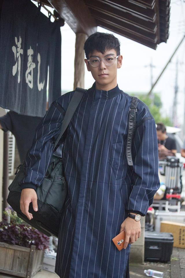 而久未露面的他,近況也讓不少粉絲關心,先前甚至有粉絲見到太陽時要太陽告訴他「粉絲永遠在他身旁」,太陽也溫暖的回應粉絲「我們一直都是這樣告訴他的」,要粉絲放寬心