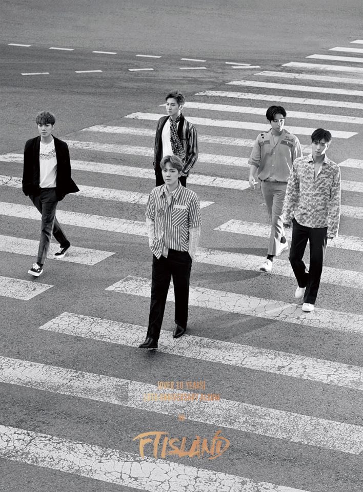 FTIsland
即將要服兵役的成員包括:
李洪基 1990年3月2日(27歲)
崔鍾訓 1990年3月7日(27歲)
李在真 1991年12月17日(25歲)
雖然依照年紀的話,是李洪基和崔鍾訓會最早開始服兵役,但是據FTIsland的說法,5位成員將會一起入伍再一起退伍,真的是超級勇敢的選擇啊!