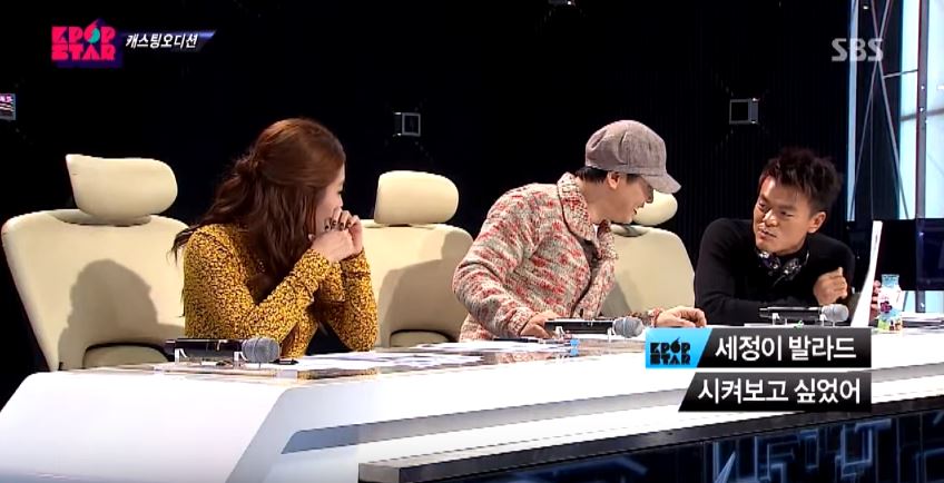 (其實這時一旁的JYP也說「想讓世正試試唱抒情歌」)
只能說寶兒站在SM的立場想,世正或許的確不是適合SM的人選,但一眼就看出世正潛力的一旁兩位社長,也是眼力驚人!