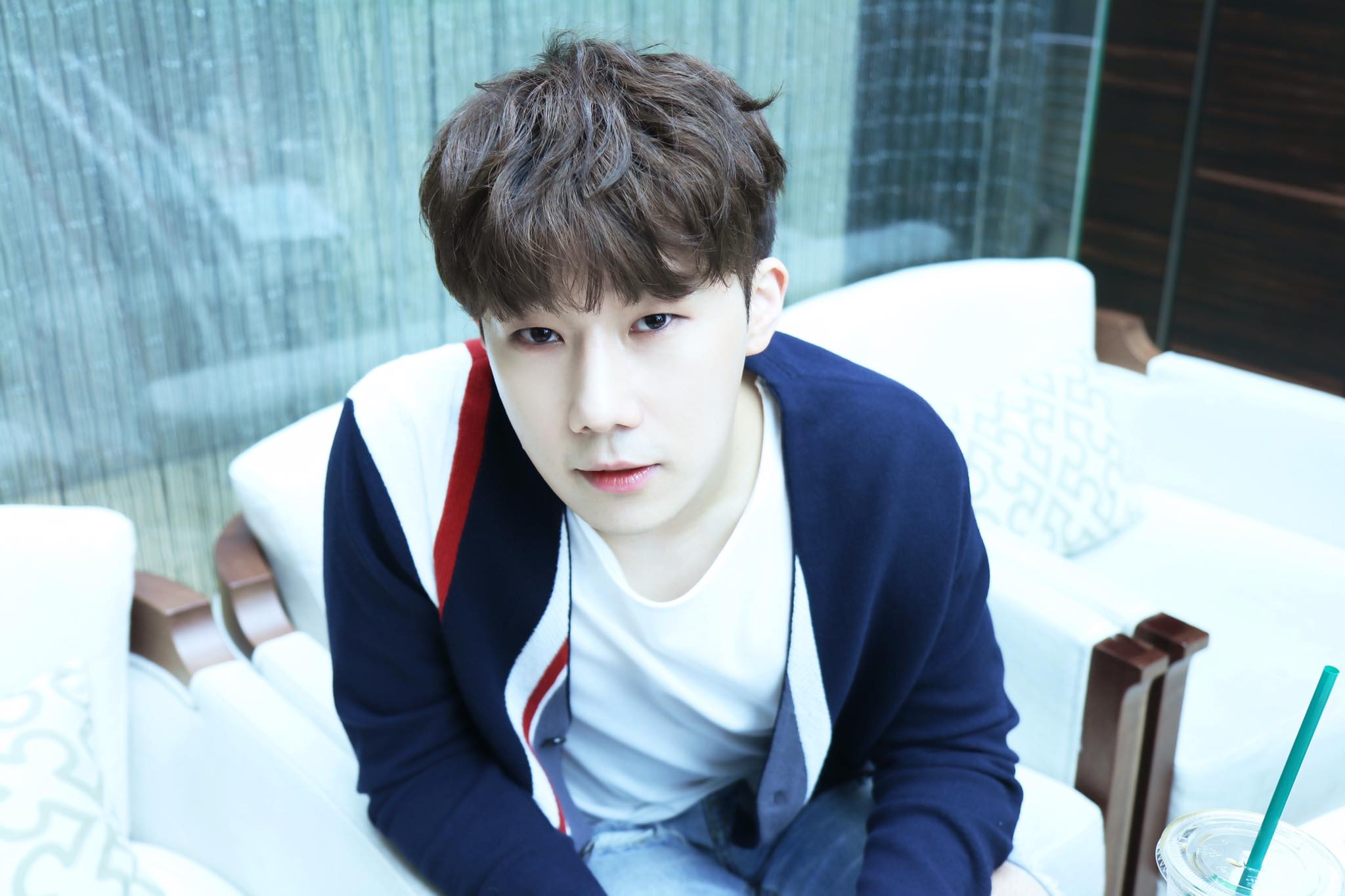 INFINITE-聖圭(4月28日)
「武林小公主」聖圭也是89 年出生的隊長,雖然有時候給人很懶散的感覺,但只要看綜藝節目就知道其實團員都很依賴他
