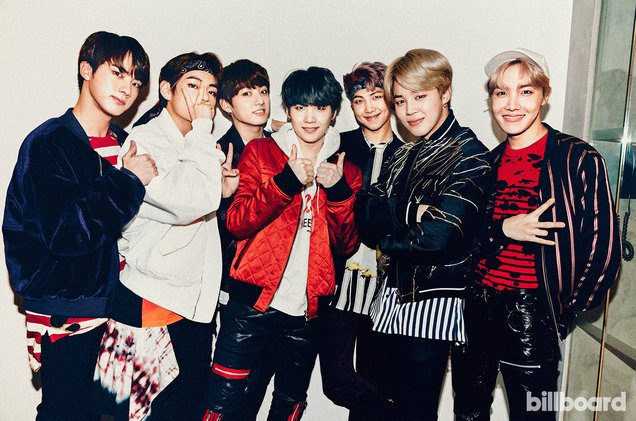 日前Wanna One公開新歌《Beautiful》的回歸舞台,卻有一個舞蹈動作引發爭議被BTS的粉絲說抄襲,但許多網友紛紛跳出來替Wanna One緩頰表示舞蹈動作本來就很容易重複...