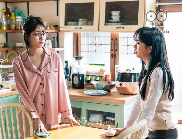 今年連續參與了《鬼怪》.《君主》等高收視的戲劇演出之後,所炫的行程依舊滿檔除了來台灣舉辦了粉絲見面之外,也去了香港擔任了MAMA的頒獎典禮的特別嘉賓...