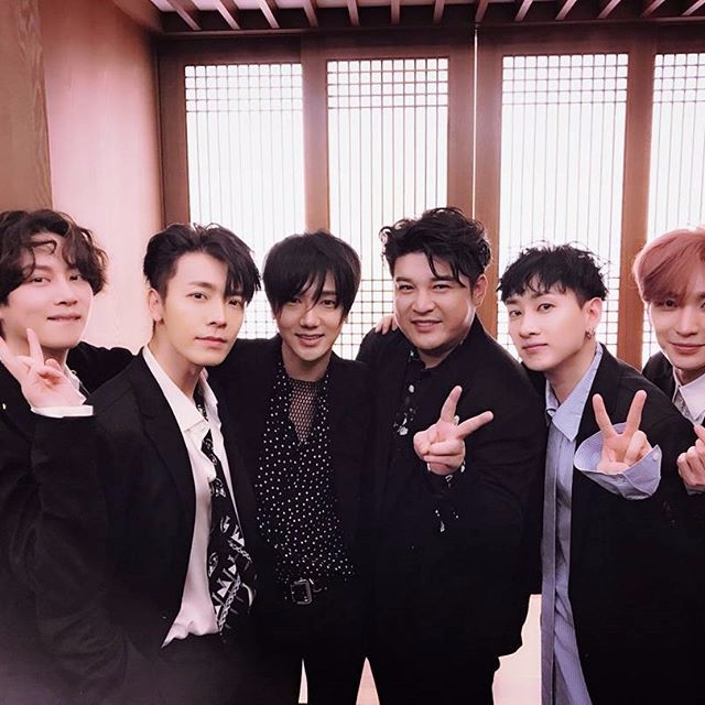 Super junior歷經了成員陸續當兵,睽違了2年再次合體出擊,也讓不少粉絲都相當期待,雖然這次在回歸前發生了不少事情,但粉絲們也依舊不離不棄...