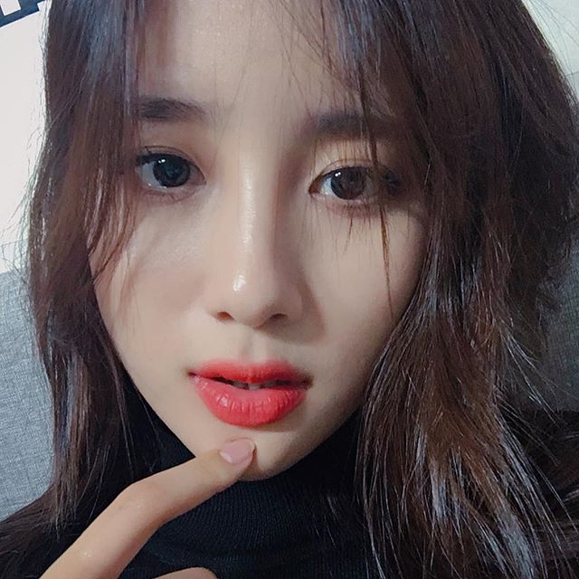 也意外的讓人看見韓國演藝圈黑暗的一面,但也有許多網友表示這應該是韓國演藝圈公開的秘密,粉絲紛紛聯想Jisoo退隊是否跟這個有關係,Jisoo po出貼文後底下也湧入大量替她加油打氣的留言!