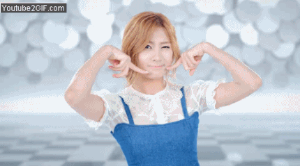 No.1 你不是一個人
APINK的大紅歌曲《No No No》第一段就馬上被擊中…「不要難過 No No No」,「你不是一個人 No No No」,聽起來很勵志又溫馨啊?實在是很難理解這些歌詞不被喜愛的理由~ 而且神秘的是APINK根本從1~5都全中,歌詞的確是很「國民化」