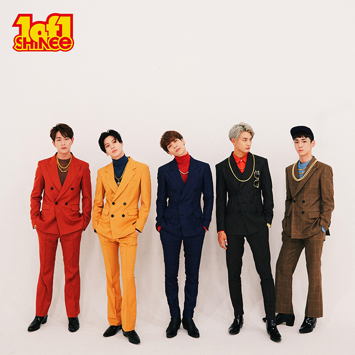 而原本要在明年二月分別於大阪巨蛋及東京巨蛋舉行的「 SHINee WORLD THE BEST 2018~FROM NOW ON~」演唱會,當時因為隊長溫流也會參加的消息,讓許多粉絲都相當開心和期待。
但是現在這場演唱會卻讓粉絲們更加擔心SHINee成員們的狀況了....