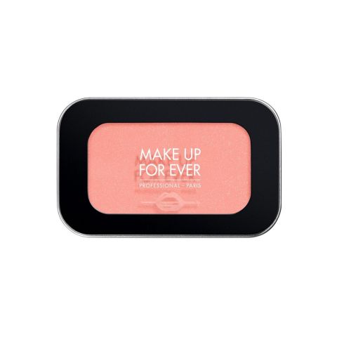 COSMO ANGEL推薦:MAKE UP FOR EVER藝術大師玩色頰彩B302杏桃裸,5G,NT.760元
顏色飽和持久,能維持一整天不掉色,單塊方形大面積容易沾取,上手毫不費力,34色除了腮紅、修容、打亮的各種顏色與不同功能,還包含了霧光、霓光、金屬珠光等不同光澤,能刷出各式妝感,且單色、雙色、3色能自由組合。