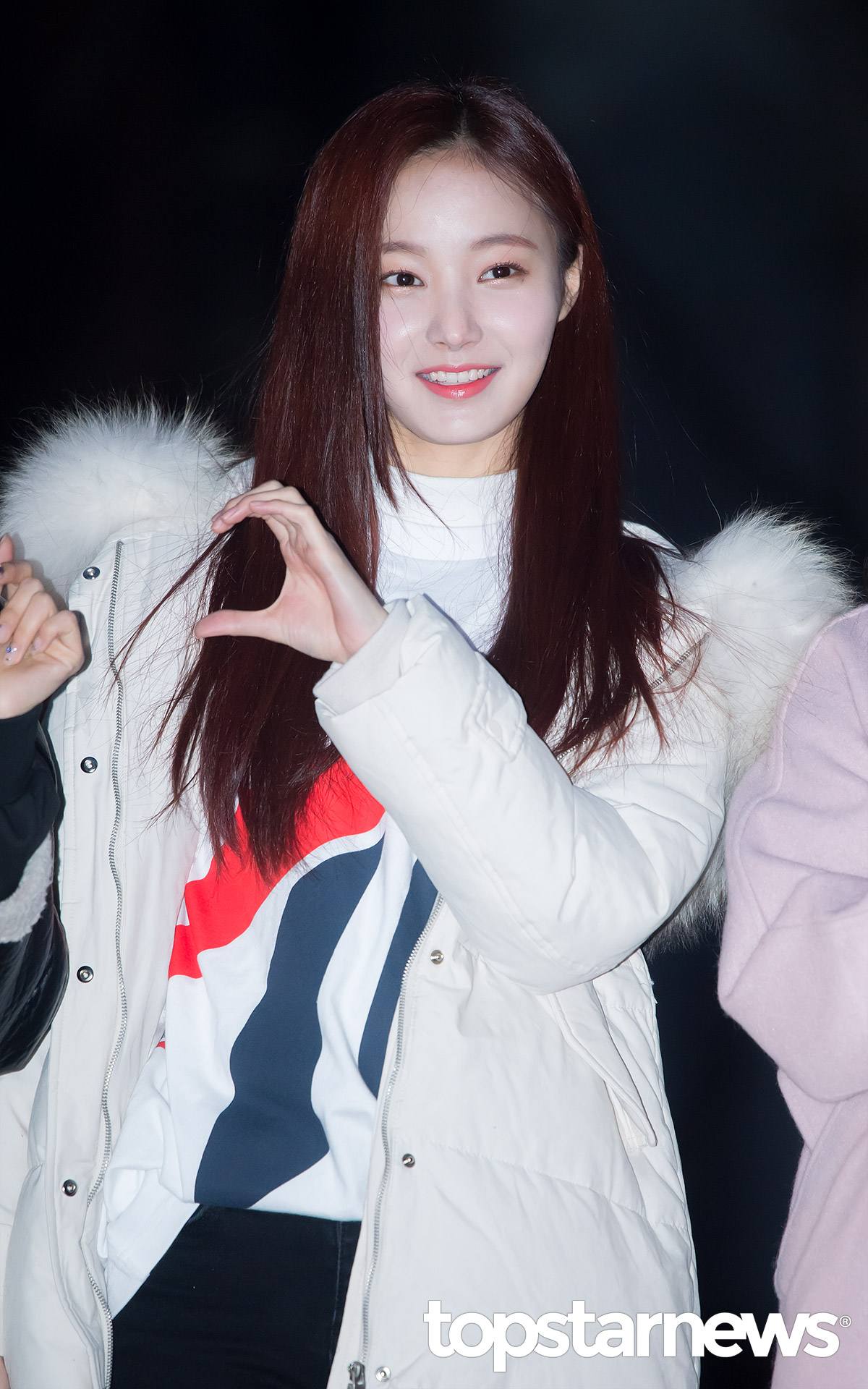 第九名 : MOMOLAND Yeonwoo
MOMOLAND成員以獨特的風格在韓國演藝圈闖出一片天,成員們也藉著高人氣成為新人女團中辨識度比較高~