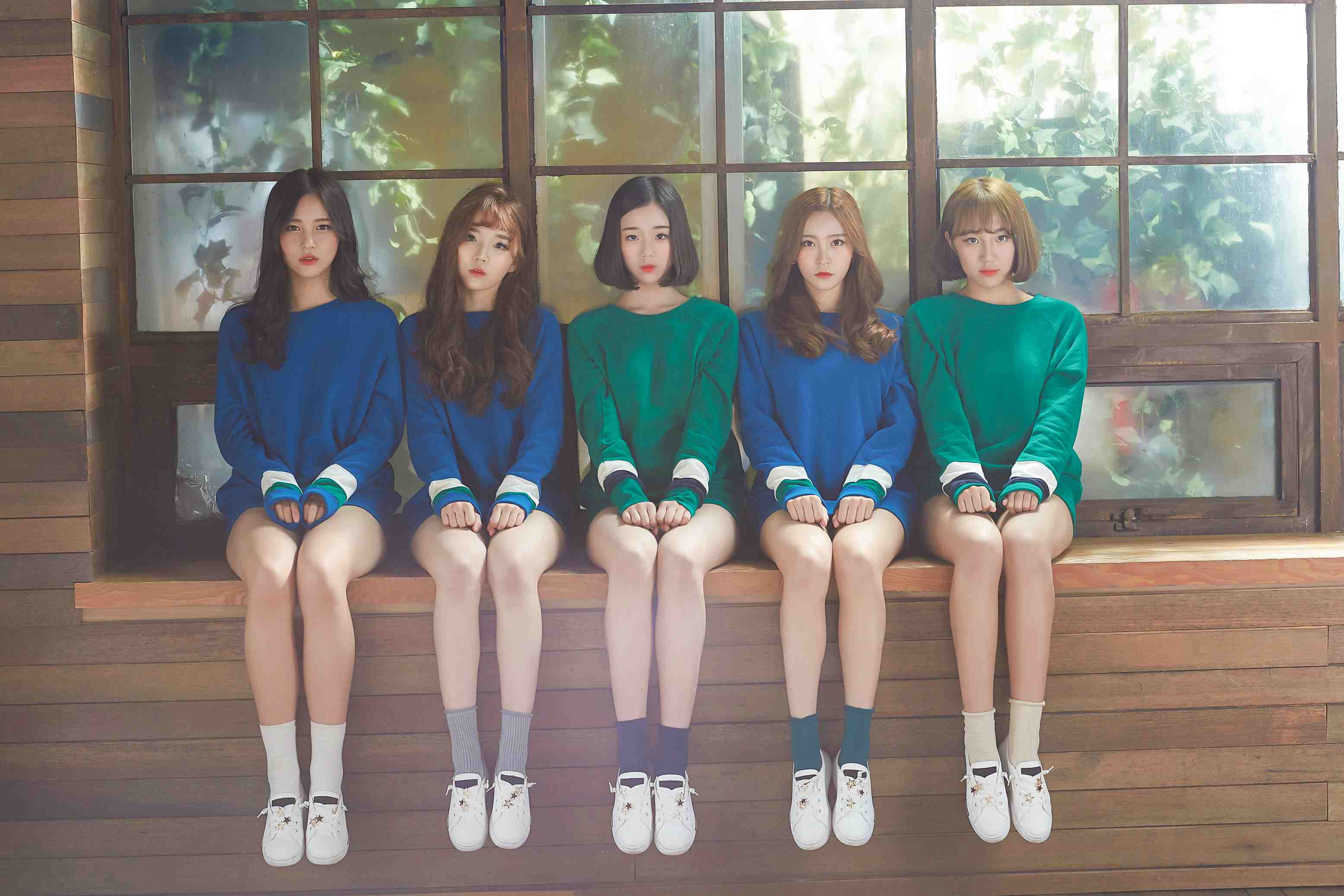 不過JYP家的女練習生們雖然年紀小,但即使已經開始參加節目亮相,但想出道想必還要再等一段日子。但現在有一團「已經出道」的女團Busters,年紀真的小的驚人 ,甚至還沒發片前就成為話題!