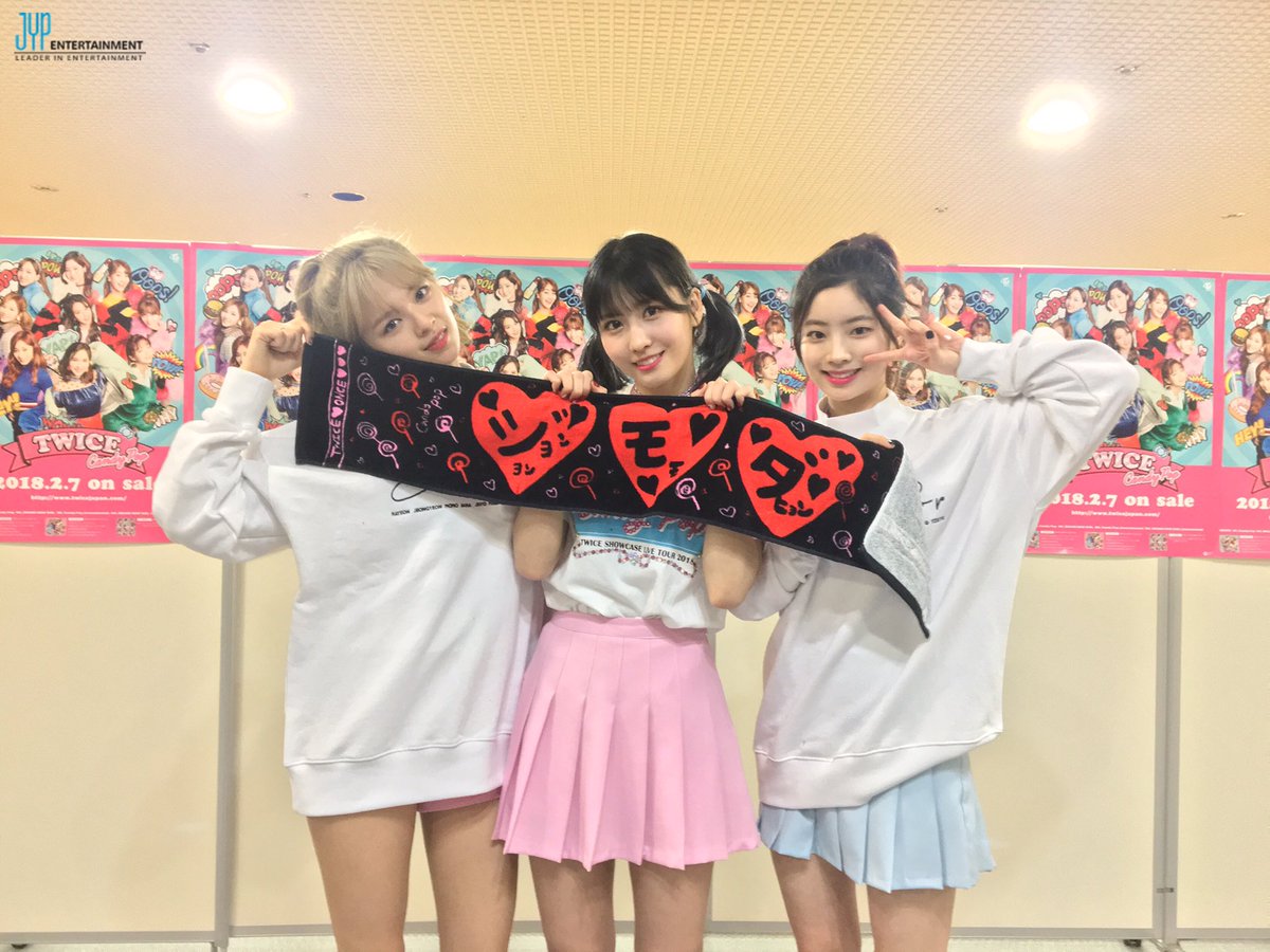 一直都相當忙碌的TWICE在2018年也依舊行程滿檔,前陣子才公開全新的日語專輯《Candy Pop》,MV也在11日正式公開是由日本導演和韓國製片一起合作的,結合了日本特有的動漫可愛風格~