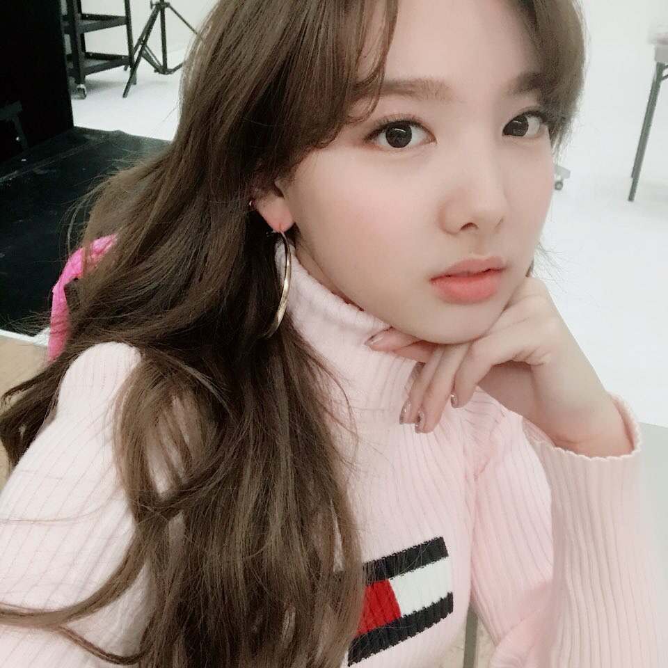 # TWICE - 娜璉
娜璉在V LIVE中曾提到「提到自己從來都沒有當過