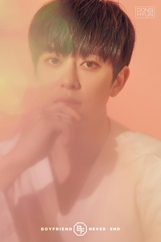 而隊長東玄的兵役問題也將對Boyfriend的團體活動造成一些影響,1989年出生的東玄照韓國的規定應該是要在今年去當兵的,除非有在唸碩士、博士才能申請延役...
只希望5月的時候粉絲們都能聽到好消息!!