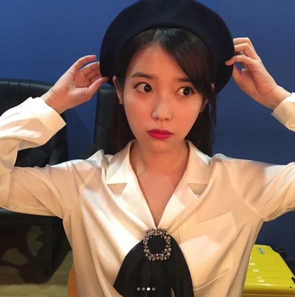 ♦海鷗眉:
海鷗眉則是適合清純的女孩,因為看起來眉型比較沒那麼明顯,而且眉毛自然濃厚。像IU這樣眉峰較高,眉尾較低的,就是標準海鷗眉囉!