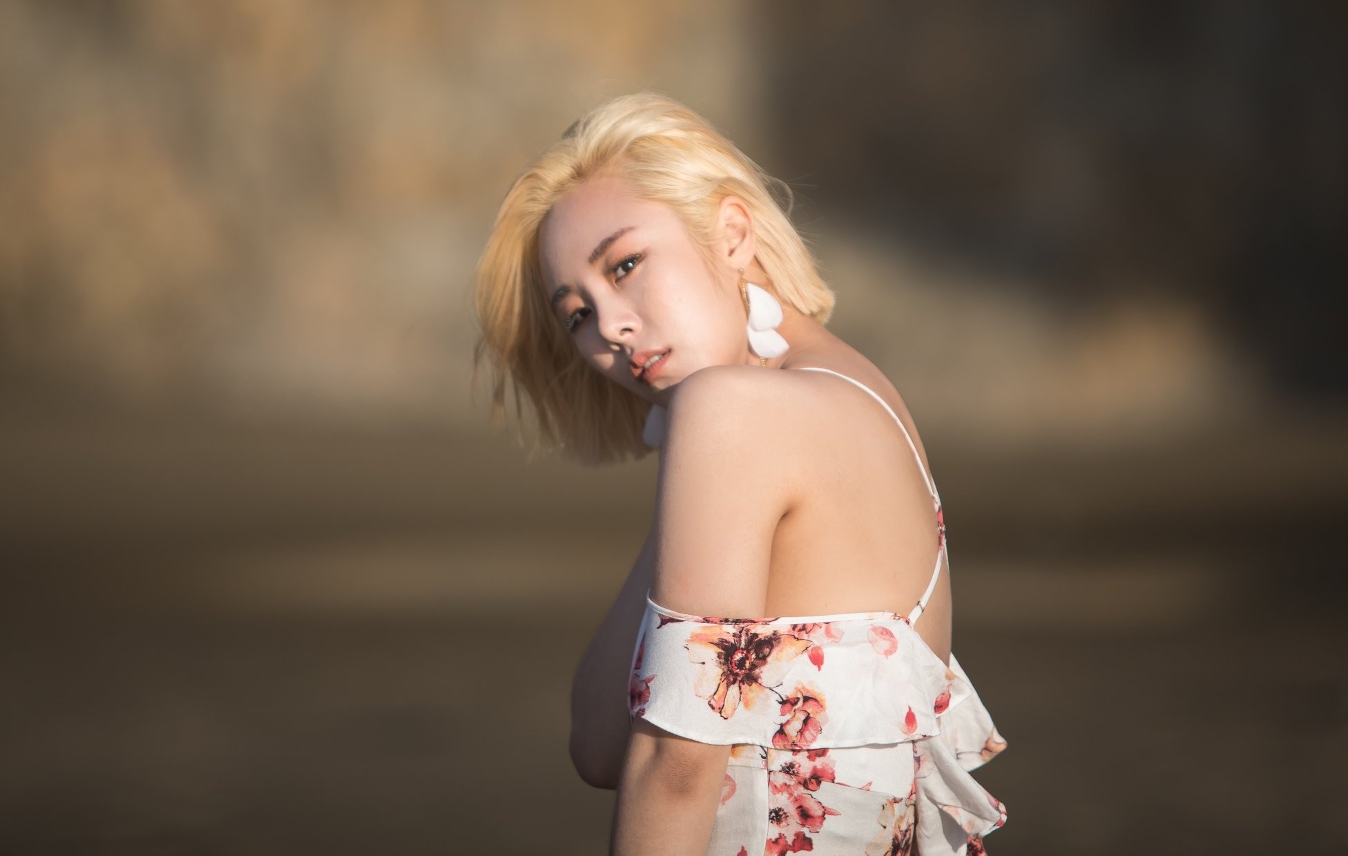 MAMAMOO這次除了在歌曲上有突破之外,成員也都為了這次的回歸紛紛換上新髮型,新造型讓粉絲們都感到相當驚艷,粉絲們最喜歡哪一位成員的新造型呢?