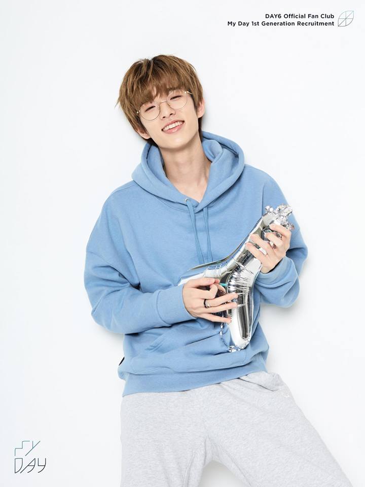 而這個不小心誤踩韓國女性底線的成員,就是DAY6中的美國籍成員Jae。他日前在廣播節目上受訪,說到要交往的話要測試女友,「第一餐就要帶她去麥當營,看看她有沒有能被請吃高價餐點的價值」,但這段「要測試女友」的話卻意外激怒女性網友,認為在Jae的想法中女生都想「藉約會揩男生油」