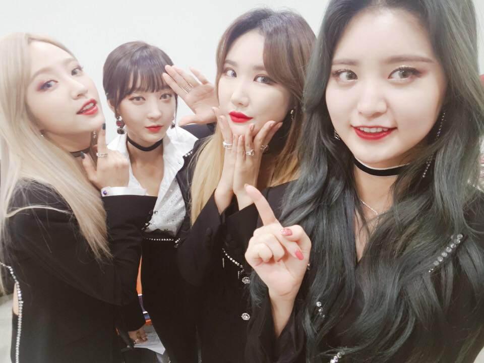 # EXID
根據相關人士透露EXID正在以4月初回歸為目標準備,由於隊長率智因還在手術後的恢復期的關係,所以這次的回歸也將會以4人展開活動~