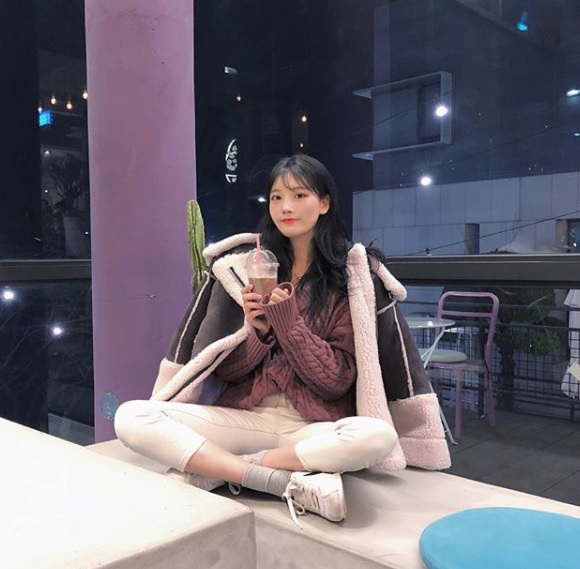 ▲不要放太多和男生的照片:
除了能夠不讓對方誤會自己不是單身之外,也能夠讓你自己看起來異性緣不是那麼亂~雖然PO照是你的自由,但是要怎麼想也是人家的事,當然別被誤會最好啦!