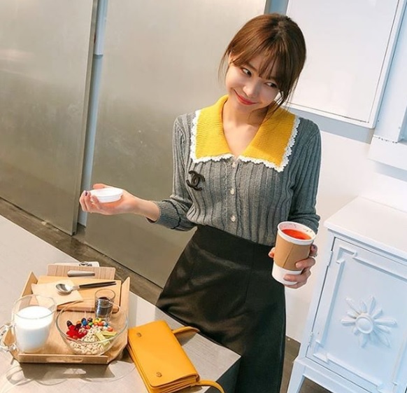 ▲多吃蔬菜、高纖維食物:
具有飽足感的食物可以多吃一些,不但可以讓你吃少少就不挨餓,甚至還可以幫助排便,對於減肥有很大的幫助。