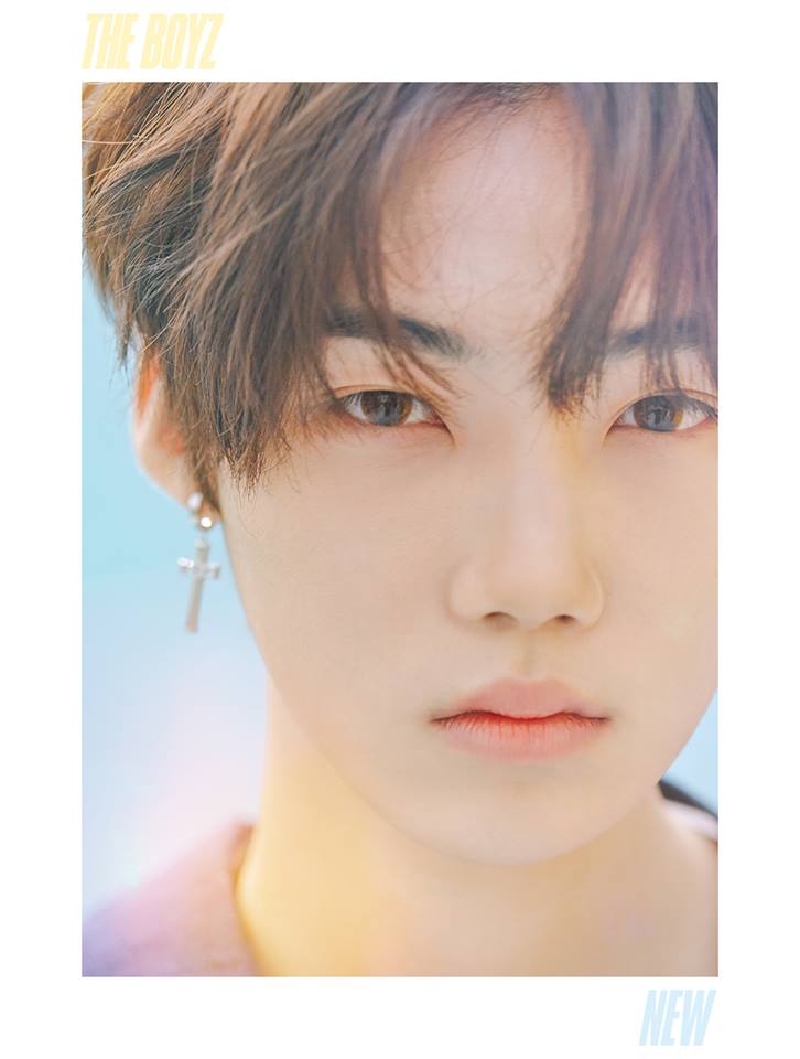 TOP1
THE BOYZ New
體重:51公斤(175公分)
這樣的身材到底要叫女粉絲怎麼辦,一不小心就會看起來比他胖,真的會讓粉絲感到很有壓力啊ㅠㅠ
最近男偶像們真的都越來越瘦了...