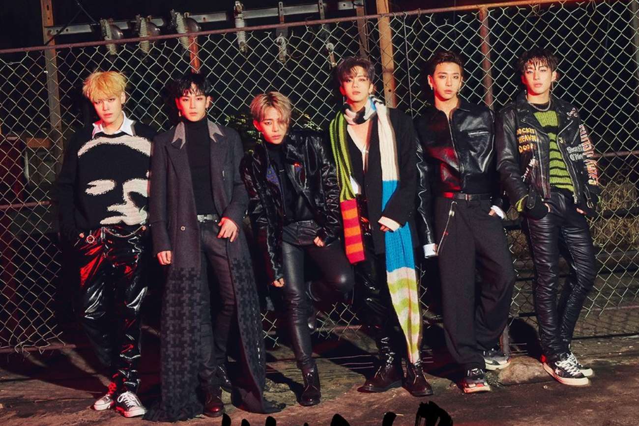 #B.A.P
小編覺得B.A.P是有點可惜的團體阿~
當初出道的時候聲勢浩大,但後來碰到合約問題曾經中斷一陣子的演藝活動,雖然合約問題最後圓滿落幕,但再次回歸後人氣卻大不如前了ㅠㅠ
隊長容國的創作量也很驚人,緊抓著ZICO位居第四!
希望之後B.A.P的活動能多多受到關注阿~
