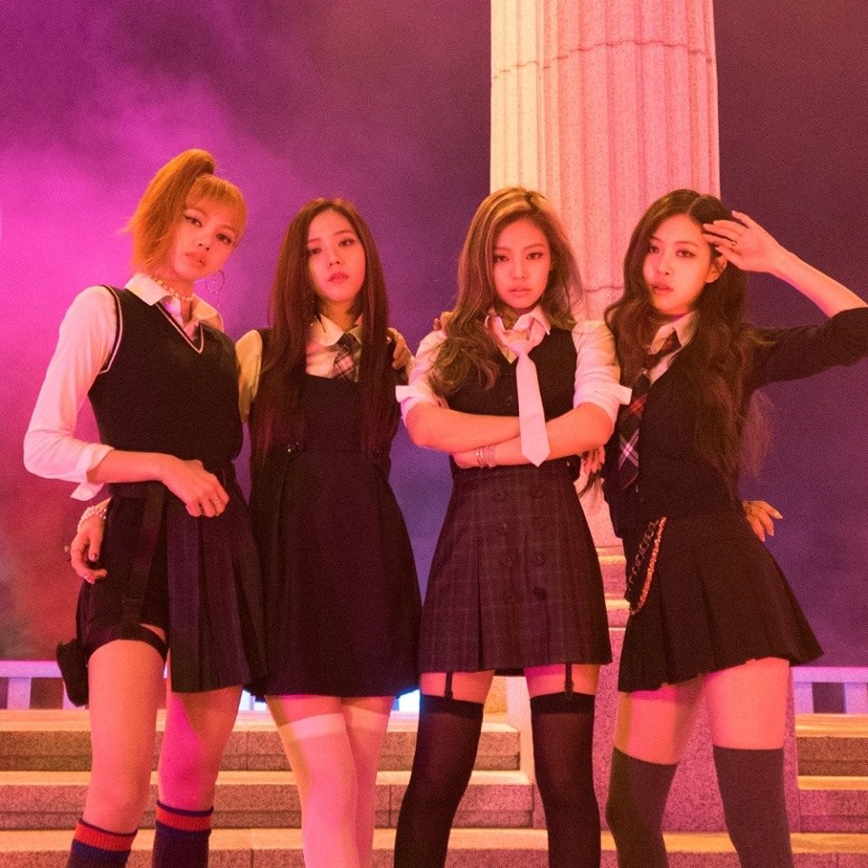#BLACKPINK
出道的時候就打破各項新人團體紀錄,出道曲更是直接空降韓國各音源網站的冠軍,來勢洶洶的墨粉絕對是女團之中的狠角色,但繼去年發表的單曲《As If It's Your Last》之後一直沒有新作品,粉絲們都在敲碗啦!老楊快點放BLACKPINK出來!!!