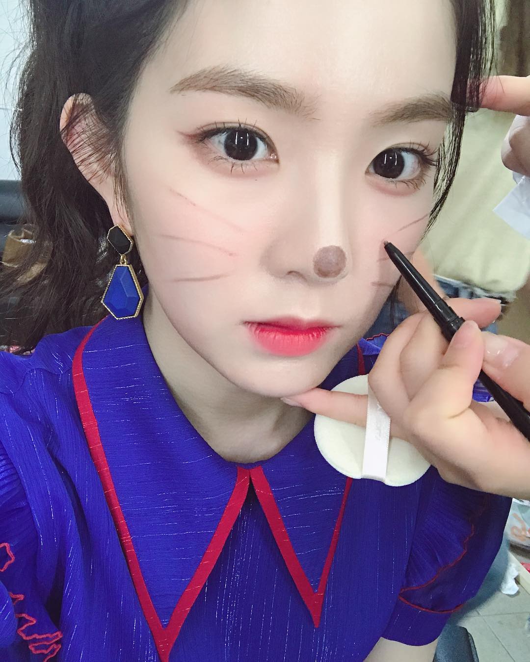 # Red Velvet - Irene
Irene早在出道前就以大邱臉讚出名,每次回歸都美到令人窒息啊,Irene更是被韓國網友稱讚是「喚醒早上的美貌 」~