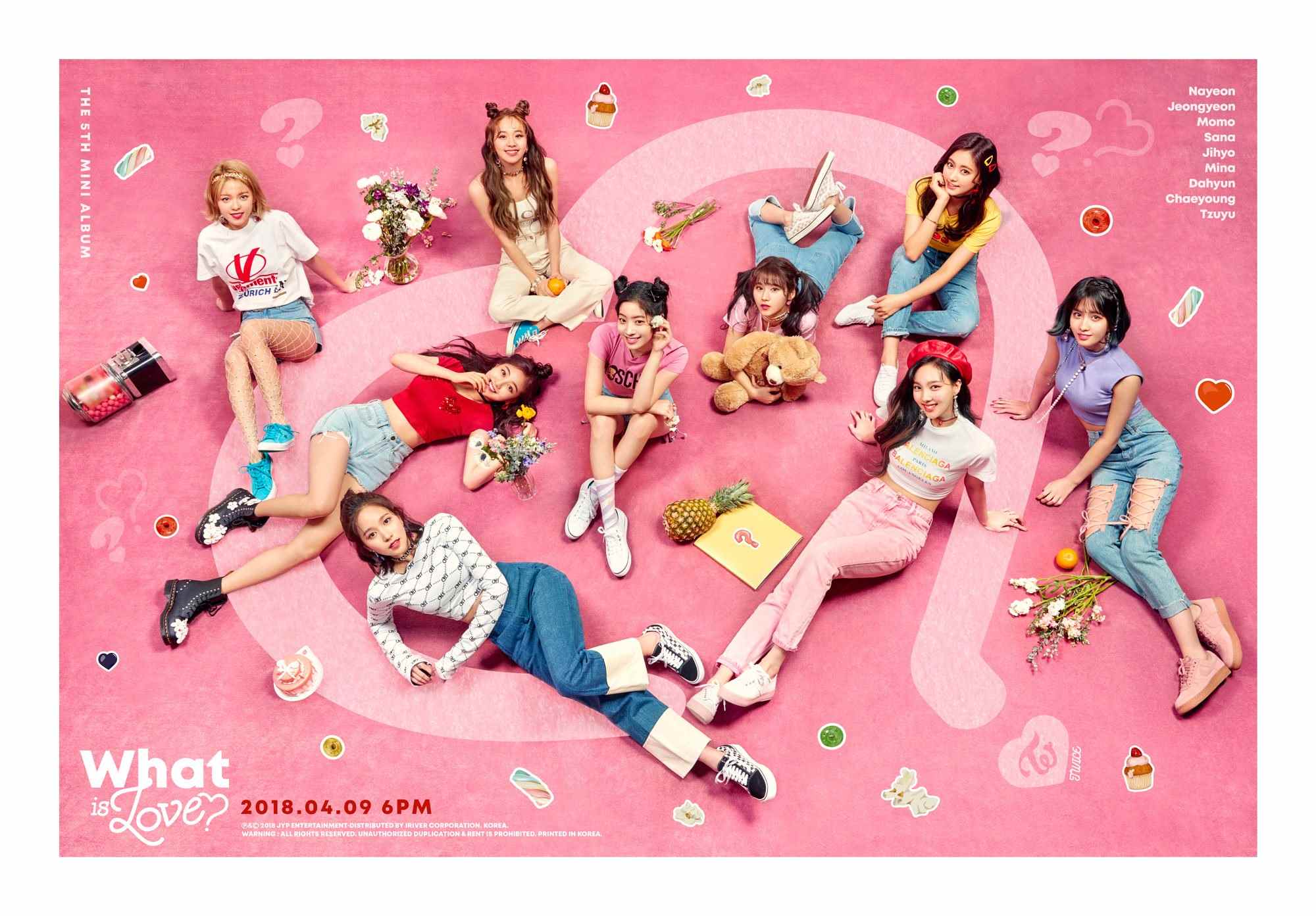 TWICE除了在4月要發行新專輯之外,5月也將開始第二次巡迴演唱會《TWICELAND ZONE 2 : Fantasy Park》,滿滿的活動讓粉絲忍不住大喊成員哪有時間可以休息!